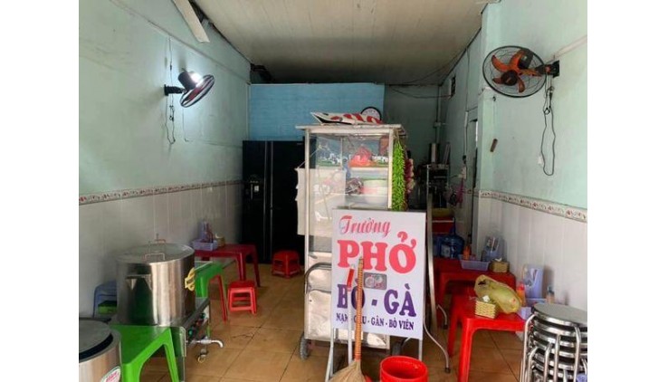 Quận Thủ Đức ! , Kèo thơm ! GIÁ SIÊU RẺ – SANG QUÁN PHỞ Giá Rẻ 25 tr , Mb thuê 9,5tr ( Dt : 4m x 10m ) Tel : 0975934933 ( Chính chủ )
